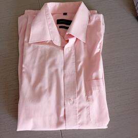 chemise manches courtes taille L (42)