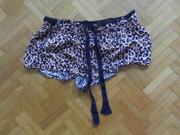 Short taille S / 34