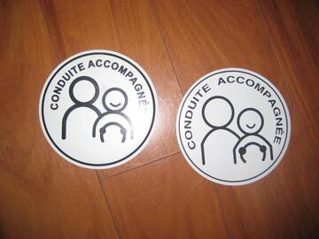 2 Stickers magnétiques "CONDUITE ACCOMPAGNEE"