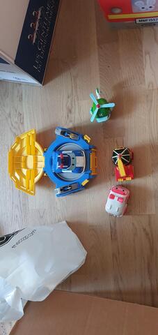 ensemble de voitures robocar poli