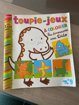 livre coloriage dinosaures