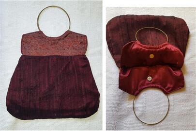 Pochette en satin