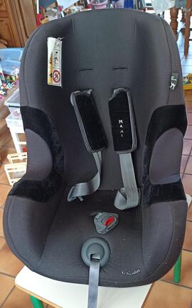 Siège auto pour bébé. Non ISOFIX.