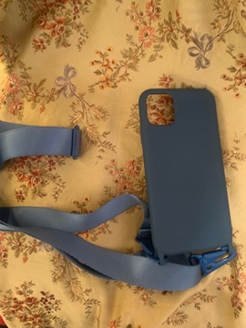 coque pour iPhone 11 avec lanière