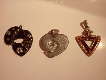 Lot pendentifs fantaisie