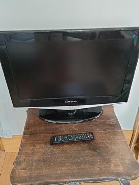 televiseur 66cm