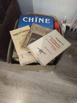 gros carton de livres sur la Chine