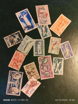 lot timbres poste aériene