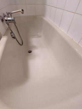 baignoire beige