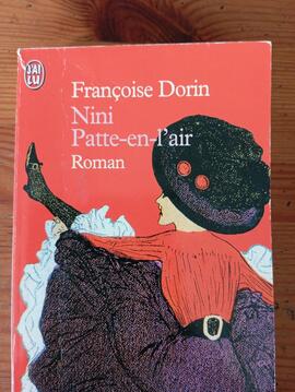 Livre : Nini Patte-en-l'air par Françoise Dorin