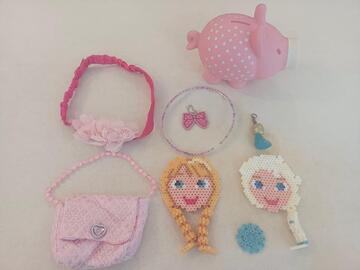 Lot d'accessoires pour petite fille