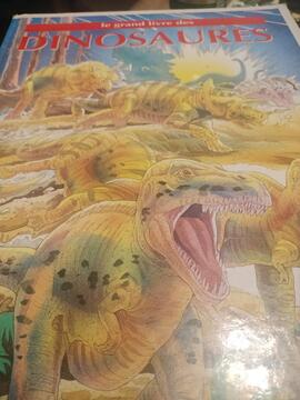 le grand livre des dinosaures