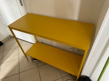 Console jaune