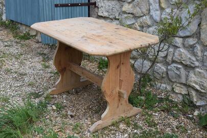 Table en bois