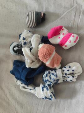 lot de chaussettes pour bébé diverses tailles jusqu'à 12 mois