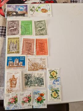 timbres Algérie lot 1