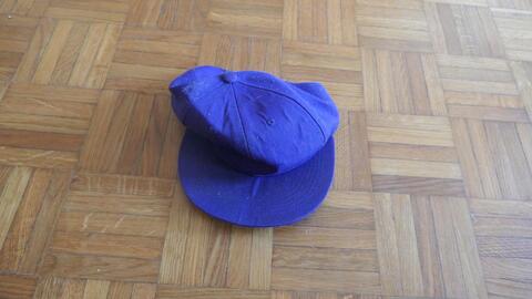 casquette violette