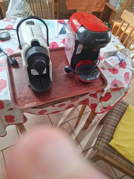 cafetiere rouge