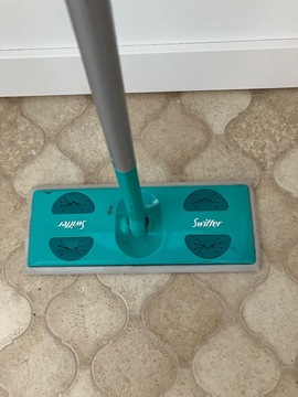 Balai à plat swiffer