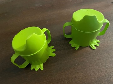 2 tasses à bec pour enfant IKEA