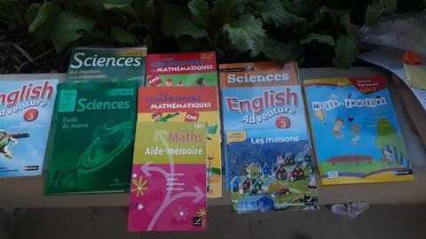 manuels scolaires