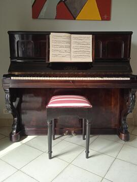 Piano droit