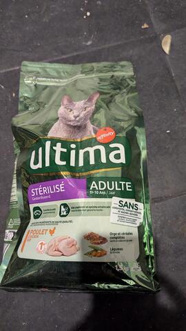 croquettes pour chat stérilisé adulte