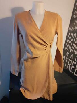 Robe portefeuille caramel Primark T34