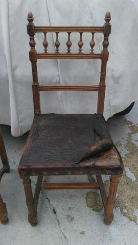 2 chaises bois et cuir style Henri II pour restauration