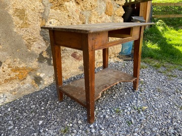 vieux bureau taille enfant bois à rénover