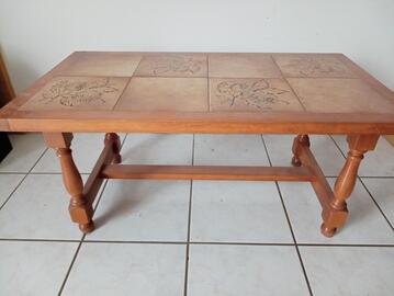 Table basse en bois, carrelée