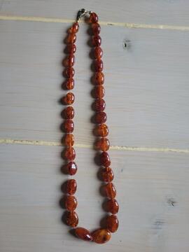 collier imitation ambre