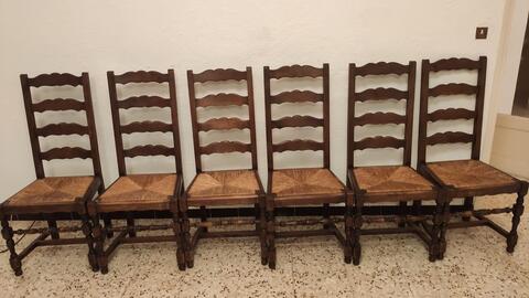 6 chaises en bois