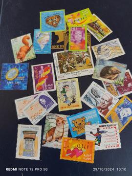 lot unique timbres 2001..