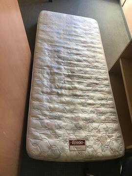 matelas une place