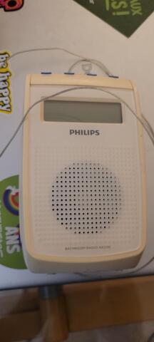 Petite radio portable sur piles