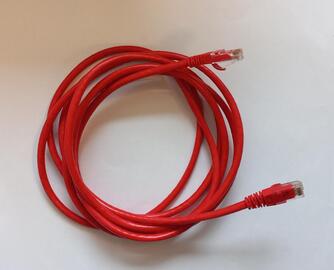 Câble Ethernet (RJ45) rouge, longueur 3 mètres