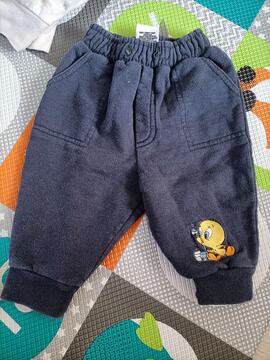 deux pantalons bébé