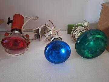 Lampe vert bleu rouge