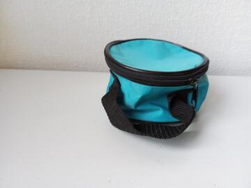 petit sac cylindrique bleu/noir