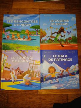 4 livres Hachette