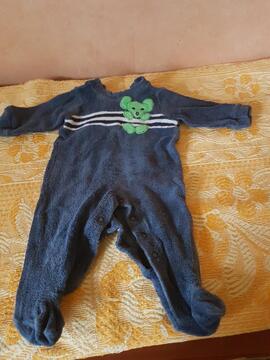 2 pyjamas naissance à 1 mois