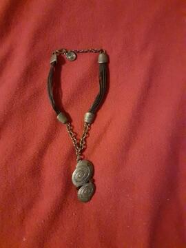 collier moderne neuf