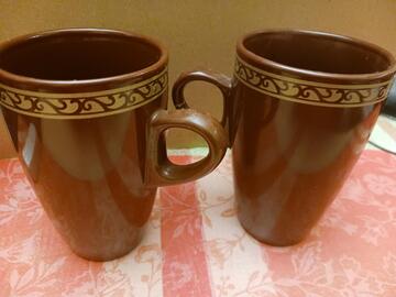 Duo de mugs marrons