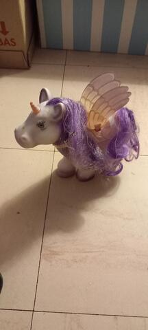 jouet licorne enfant