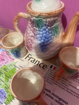 lot pichet plus trois tasses