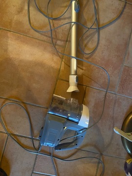 aspirateur balai à fil