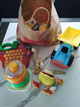 Lot de jouets