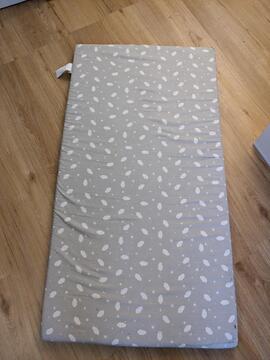 matelas lit pliant bébé