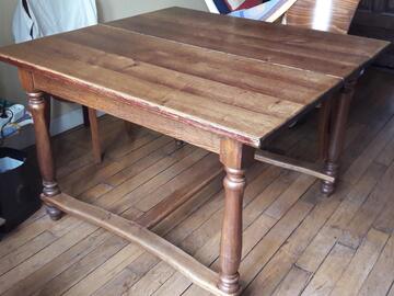 Table en bois massif